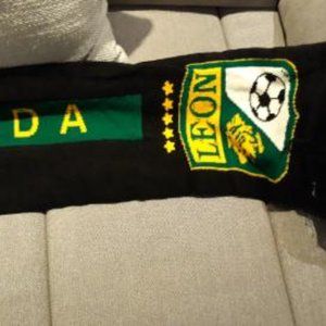 LEON MEXICO SOCCER SCARF